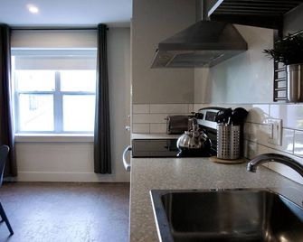 Why not stay a while - Edmundston - Kitchen