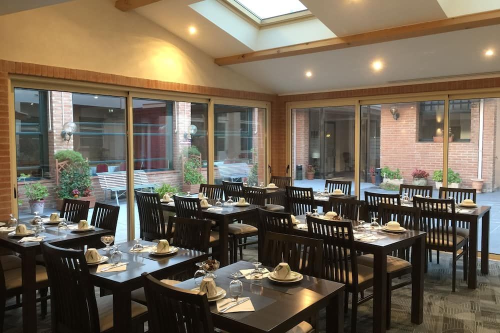 Hotel Chiffre - אלבי - מסעדה