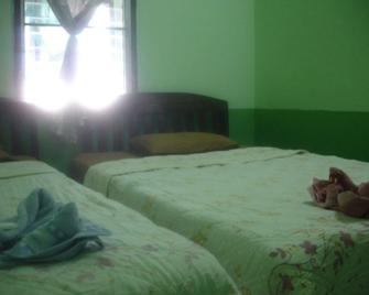 Kanravee Guesthouse - Pai - Bedroom