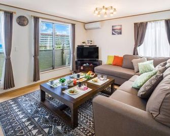 Laulea - Kin - Living room