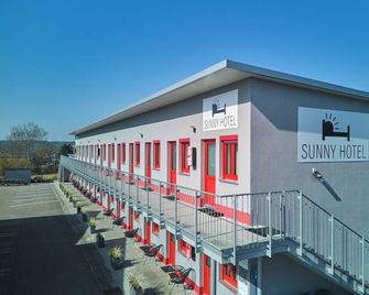 Sunny Hotel Regenstauf - Regenstauf - Edificio