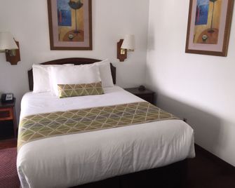 Westward Inn - Brookings - Schlafzimmer