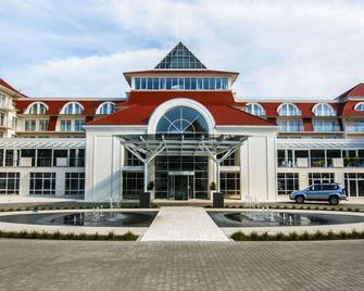 Grand Lubicz Uzdrowisko Ustka - Ustka - Building