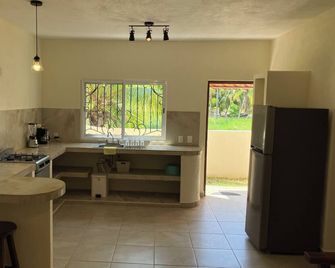 Los Amores Apartments C - Pérula - Kitchen