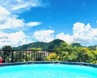 Casa Lucilo y Nirma - Viñales - Piscina