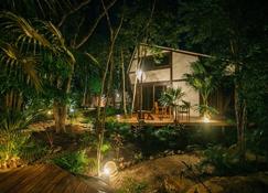 Nahouse Jungle Lodges - Tulum - Patio