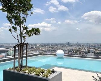 The Quarter Ramkhamhaeng By Uhg - Bangkok - Pool
