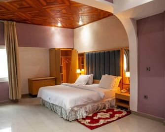 Hotel Mickel - Duala - Habitación