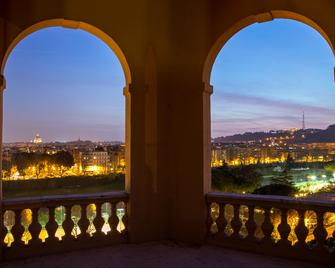 Best Western Hotel Astrid - Roma - Balcone