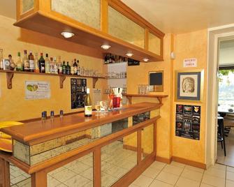 Le Compostelle - Vezelay - Bar