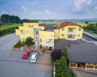 Hotel Orion - Ivanec - Edificio