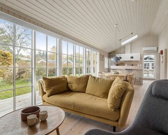 Amazing Home In Hornbaek With Wifi - Hornbaek - Pokój dzienny
