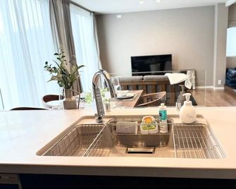 Akikawa Koshi 7 | 15 Min to Tsmc | Entire 4ldk House | Up to 7 Guests - Koshi