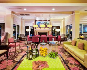 Hilton Garden Inn Chesterton - Chesterton - Лоббі