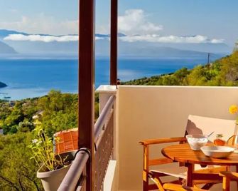 Calm View - Agios Petros - Balcón