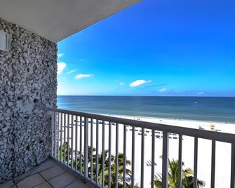 Bellwether Beach Resort - Saint Pete Beach - Balcony
