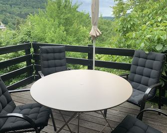 Vacations in a beautiful location in the spa town of Bad Münstereifel at the North Eifel National Park - Bad Münstereifel - Balkon