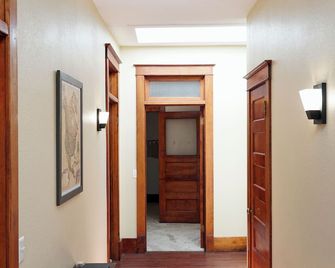 Sleeps 11+ - Sidney - Couloir
