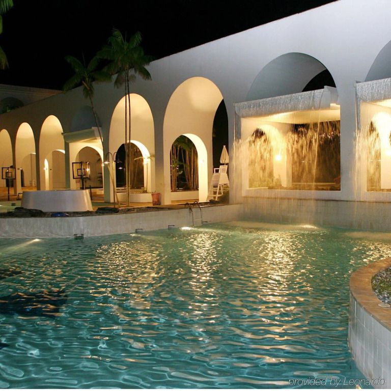 Tropical Executive Hotel - מאנואס - בריכה