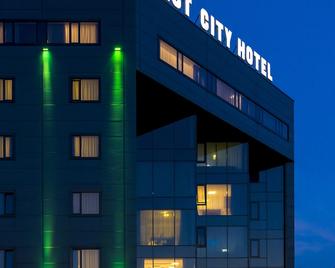 West City Hotel - קלוז'-נאפוקה - בניין