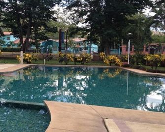 Hotel Flor de Itabo - Coco - Pool