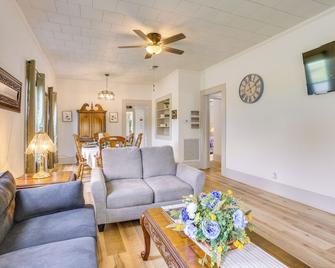 Half-MI To Dtwn Lufkin Charming And Spac - Lufkin - Huiskamer