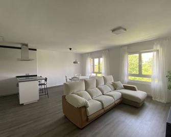 173A Amplio apartamento moderno - Gijón - Living room