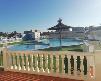 Camping y Bungalows Monmar - Moncofar - Piscina