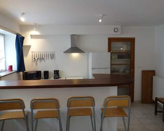 Cozy cottage for 4-6 people in the historic center of Bayeux - Bayeux - Keuken
