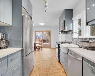 Beautiful Historic House in Central Longmont - Longmont - Kitchen