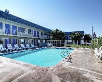 Motel 6 - Pocatello - Piscina