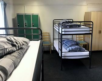 Number 6 - Hostel - Cheltenham - Bedroom