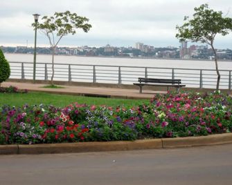 Hotel Posadas - Posadas - Outdoor view
