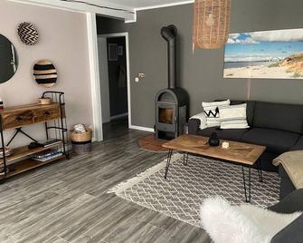 Ferienwohnung Idylle auf Fehmarn I - Fehmarn - Wohnzimmer