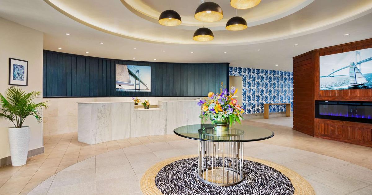 Wyndham newport hotel middletown hotelscombined