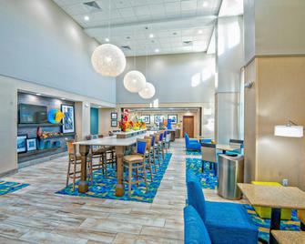 Hampton Inn and Suites Mary Esther-Fort Walton Beach - Mary Esther - Lobby