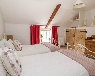 Manor Farm Cottage, Pet Friendly, With A Garden In Swaffham - Swaffham - Bedroom