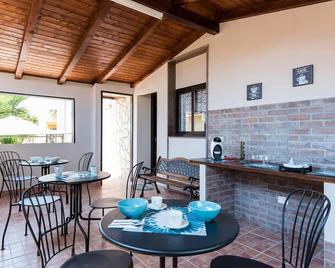 B&B Villa Maris - Avola - Comedor