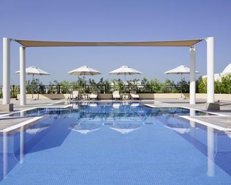 Mövenpick Hotel Apartments Al Mamzar Dubai - Dubaj - Bazén