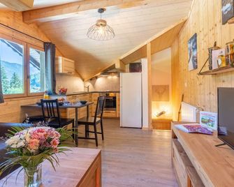 Le Chalet des 3 Monts - Les Clefs - Salle à manger