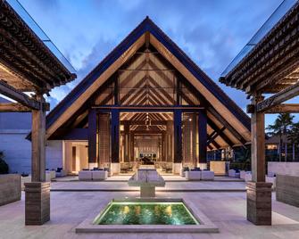 Intercontinental Bali Sanur Resort By IHG - Denpasar - Bar