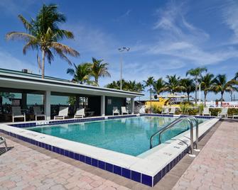 Americas Best Value Inn Fort Myers - Fort Myers - Pool