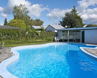 Garden Court - Tauranga - Piscina