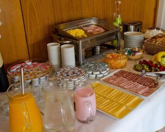 Fonte Arcada - Villa Gesell - Buffet