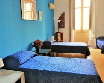 Jonathan Hostel & Guesthouse - Palermo - Schlafzimmer