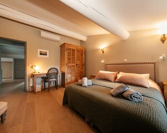 Domaine Perréal Chambres d'hôtes - Gargas - Bedroom