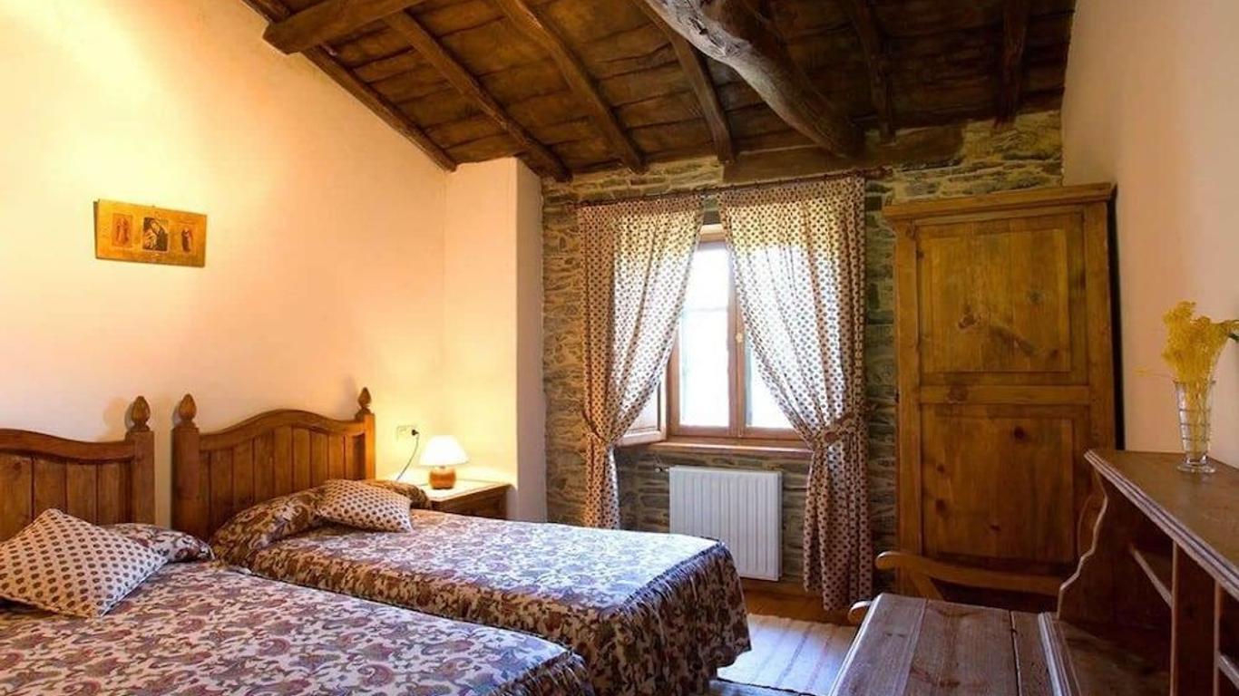 Casa Milia