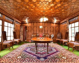 Inshallah Houseboats - Srinagar - Lounge