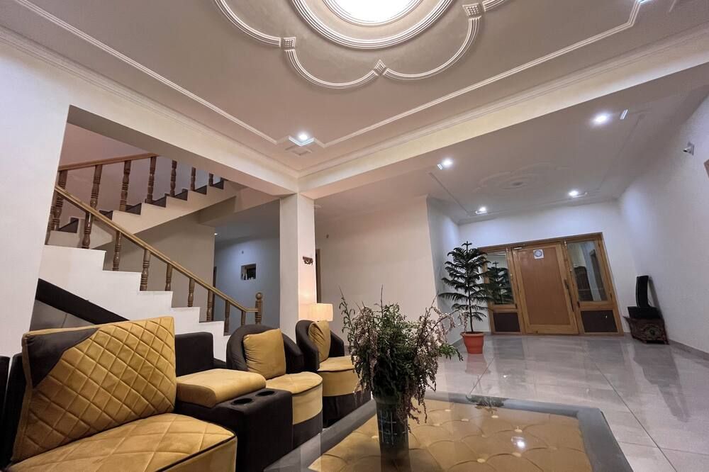 لداك كانتري إن - ليه - ردهة