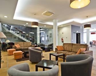 Tulip Inn Estarreja Hotel & SPA - Estarreja - Lounge